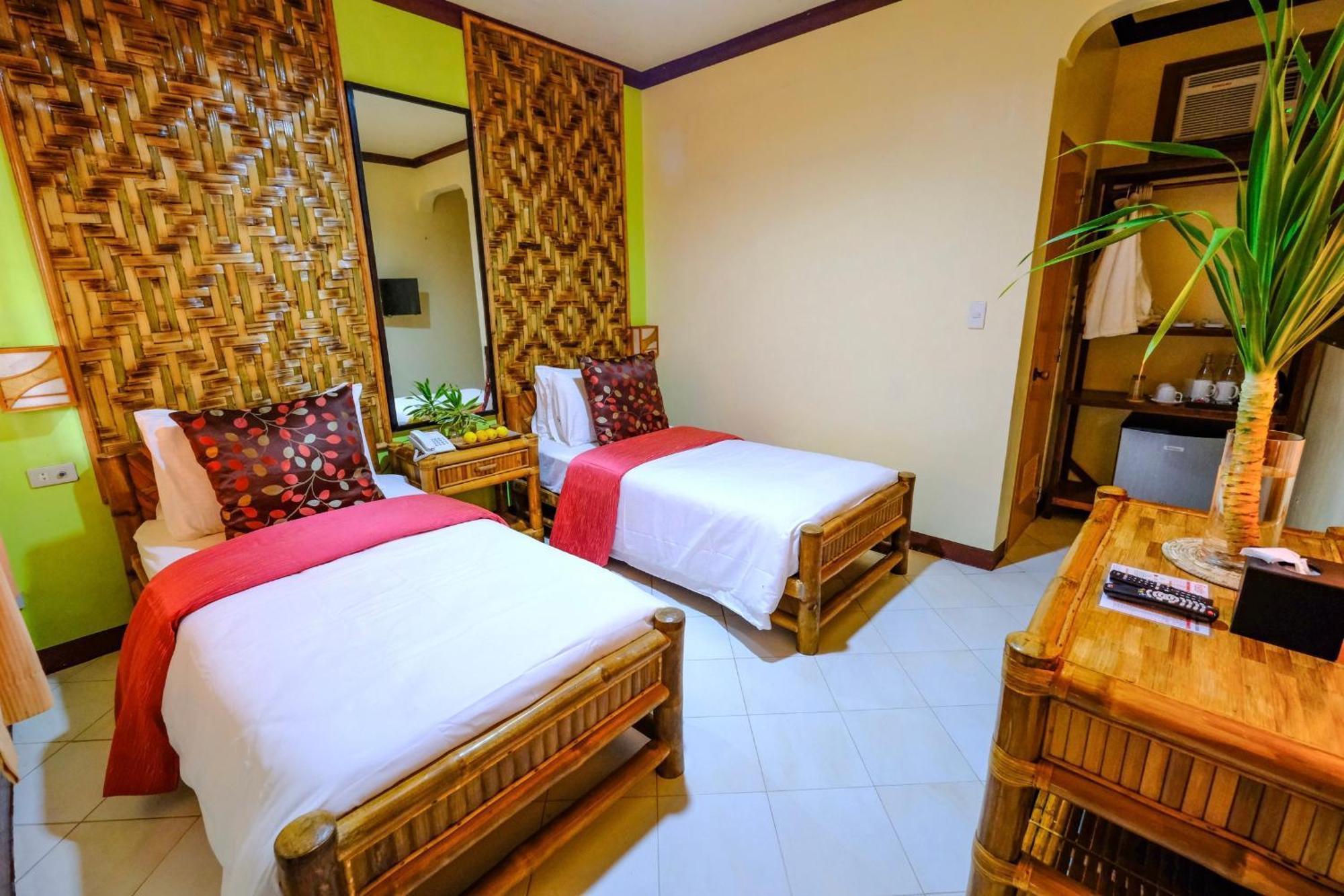 Malapascua Exotic Island Dive Resort Daanbantayan Exterior photo